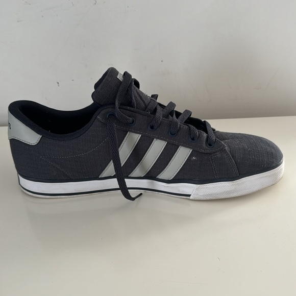 Pre-Owned ADIDAS casual court shoe Men’s Size 13 - Picture 5 of 9